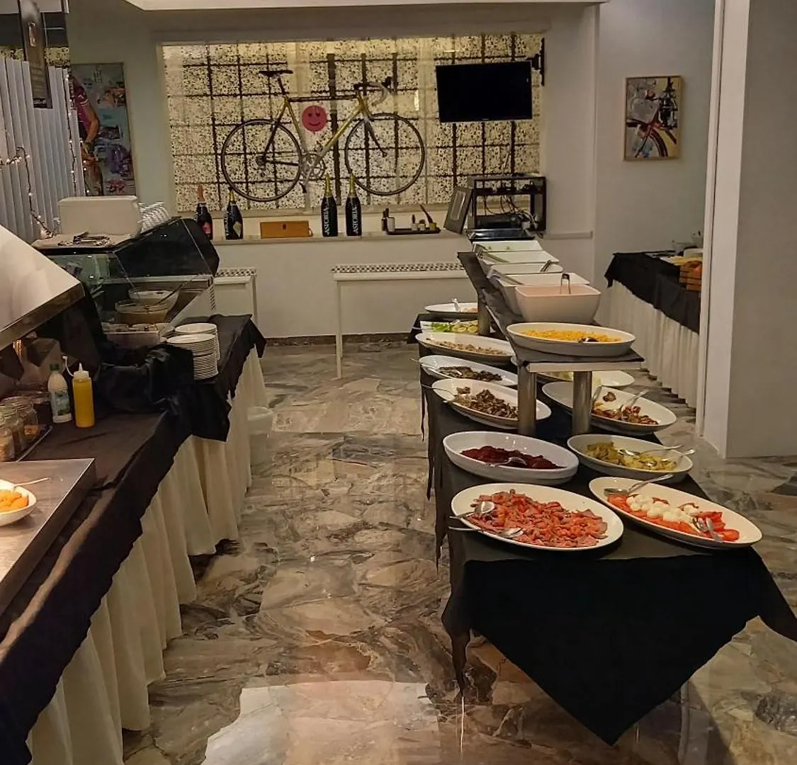 Hotel Gambrinus Riccione 3*,  Itálie